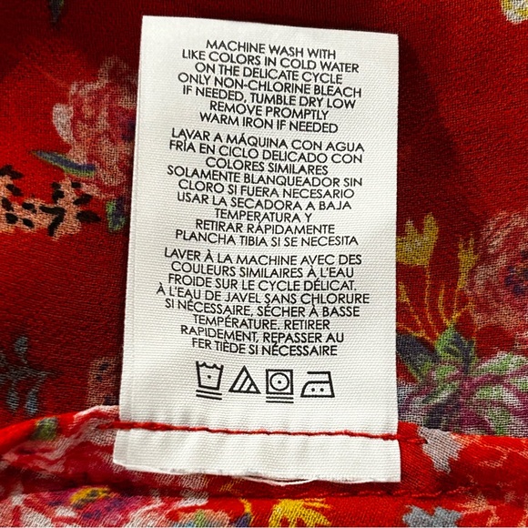 CABI “Crush” Ruffle V Neck Sleeveless Soft Feminine Rose Print on Bold Red Top M - Picture 9 of 9